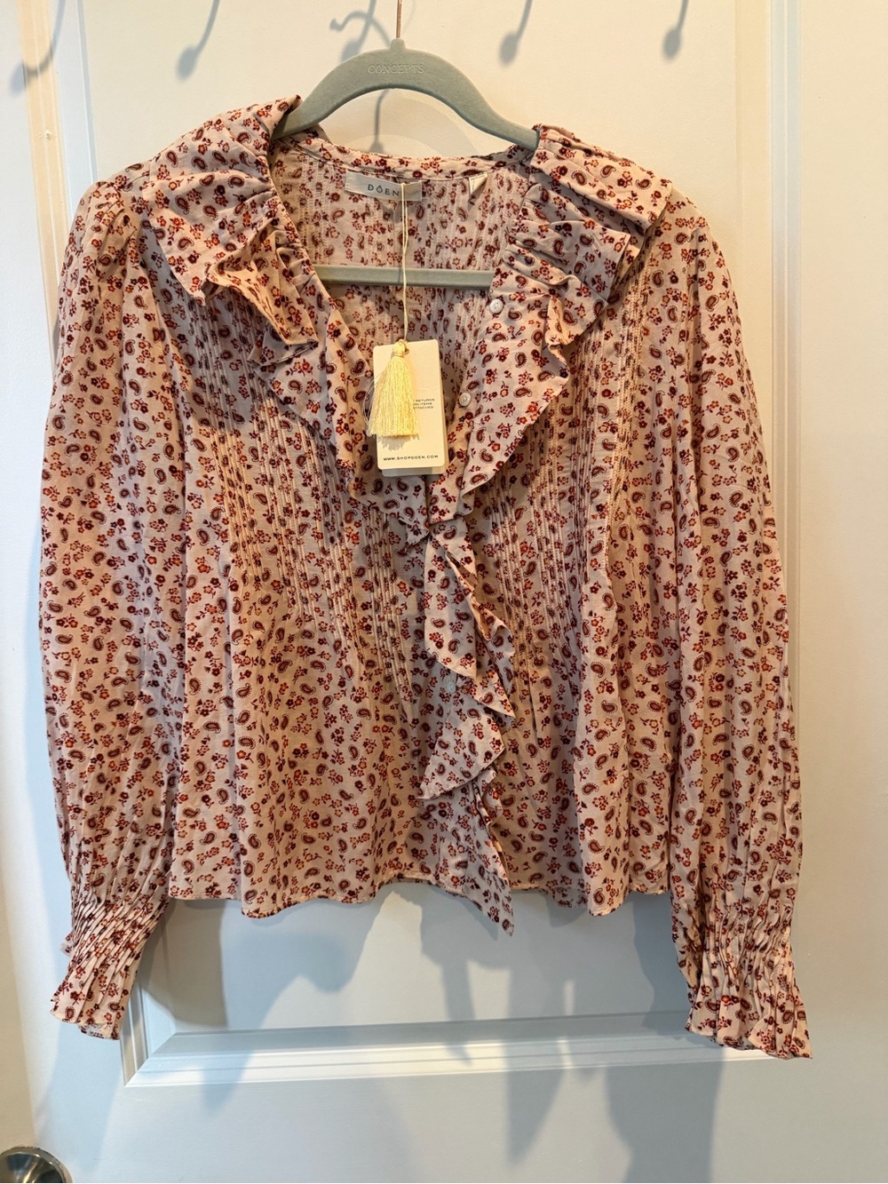 NWT Doen Cream Floral Ruffle Blouse